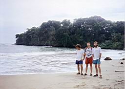 37 Cahuita playa.jpg